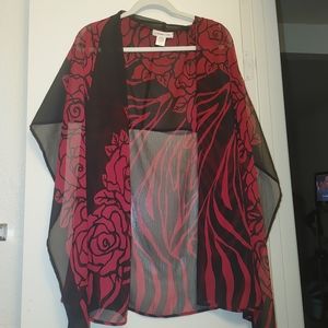 Coldwater Creek red and black floral duster One Size
